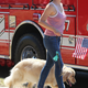 Here’s Jennifer Garner’s walkin’ this dog the way dogs are traditionally accustomed to being walked, in July 2017. mage: Backgrid